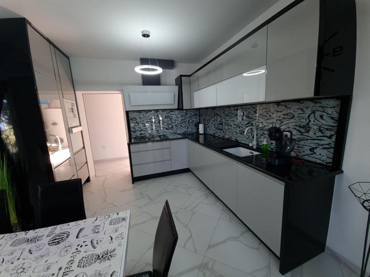 Tj Apartment クルク エクステリア 写真
