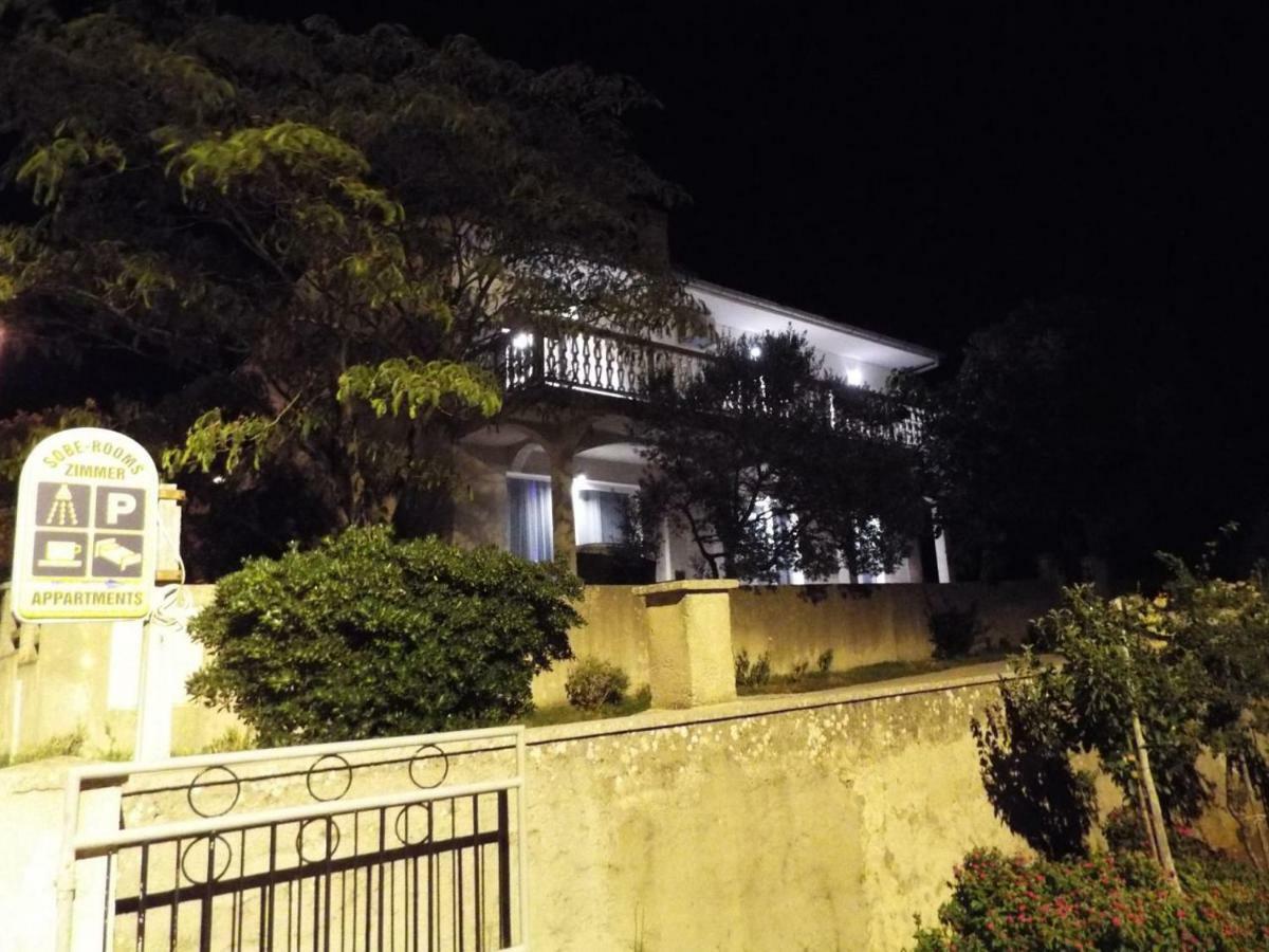 Tj Apartment クルク エクステリア 写真
